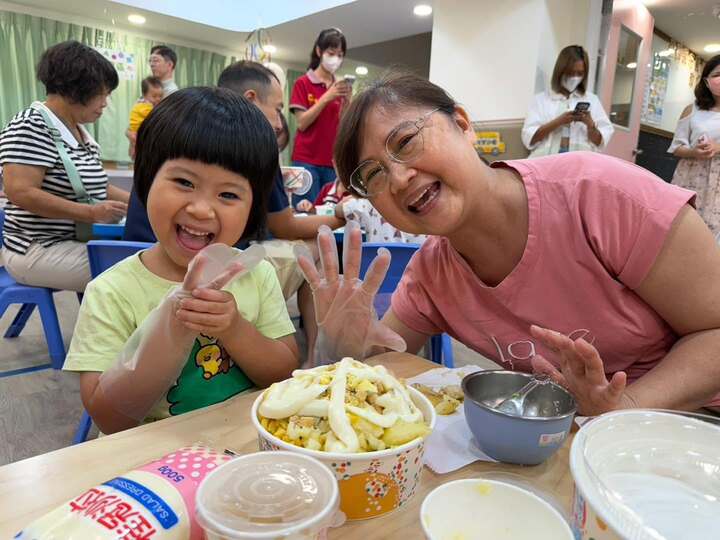 115.09.12祖孫共廚